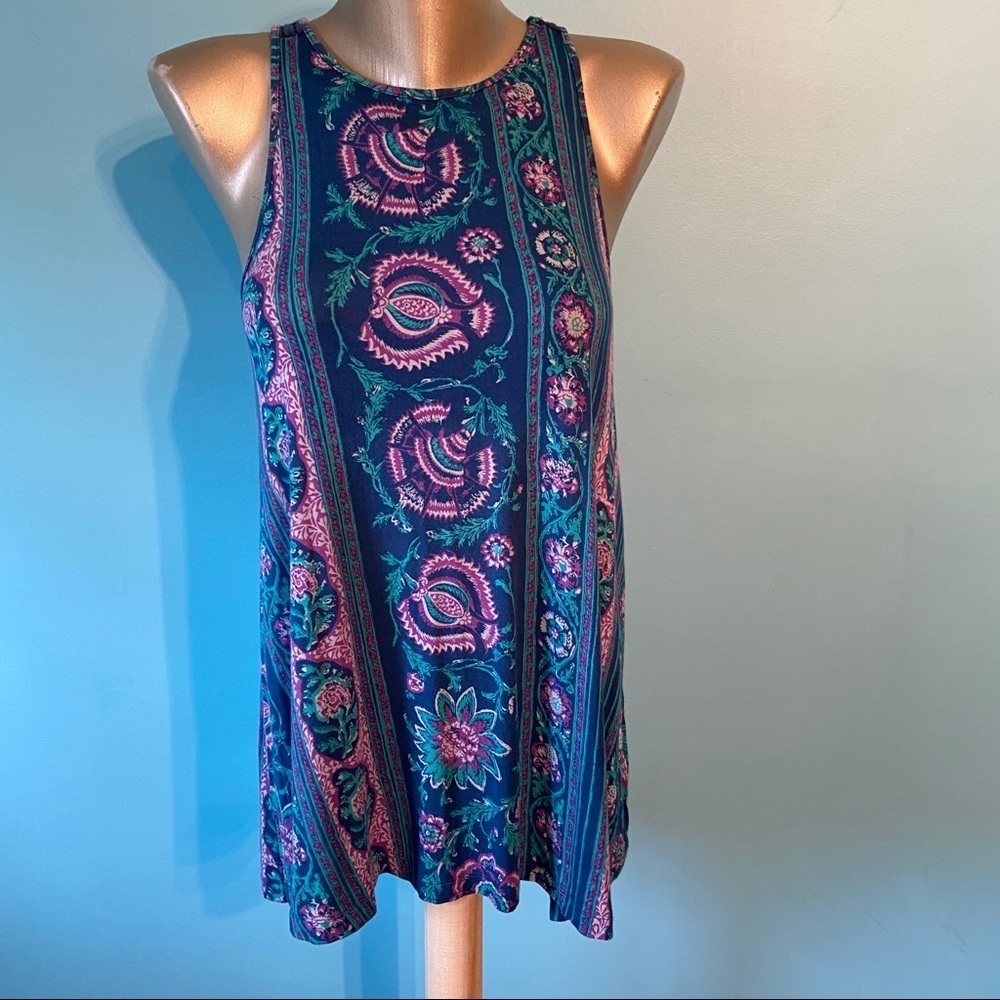 Anthropologie Akemi & Kin women’s tank top in size small